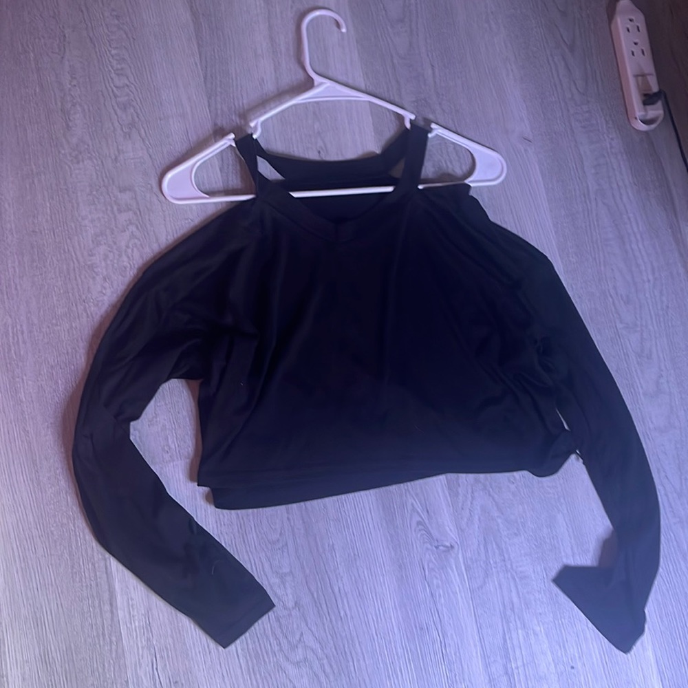 Cropped long sleeve open shoulder